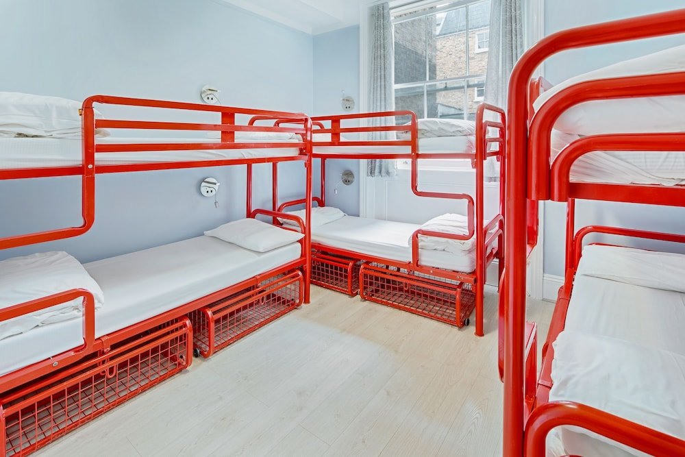 Astor Kensington Hostel Room Type - Bed in 6-bed female dormitory room