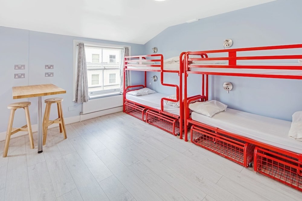 Astor Kensington Hostel Room Type - Bed in 8-Bed Female Dorm Ensuite