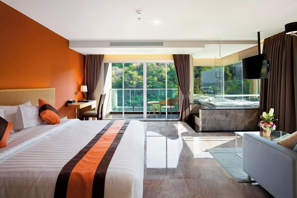 Balihai Bay Room Type - Premium Mountain Room