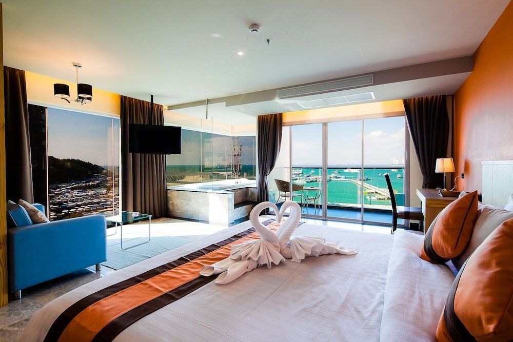 Balihai Bay Room Type - Premium Deluxe Ocean