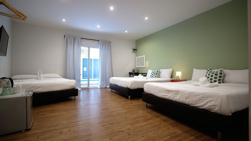 Resort V - MRT Huai Khwang Room Type - Family Room