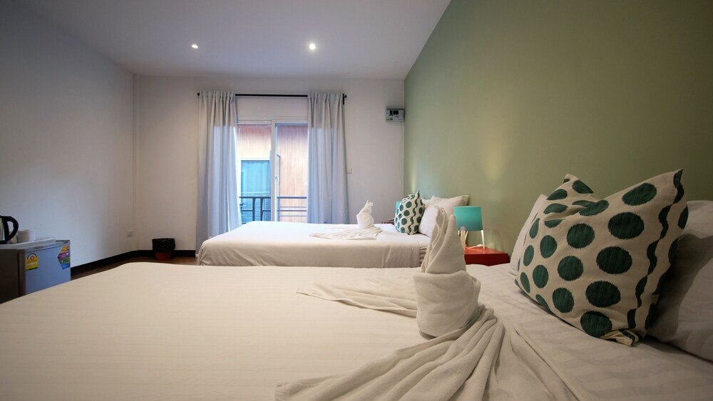 Resort V - MRT Huai Khwang Room Type - Standard Triple Room Resort V - MRT Huai Khwang Room Type - Standard Triple Room