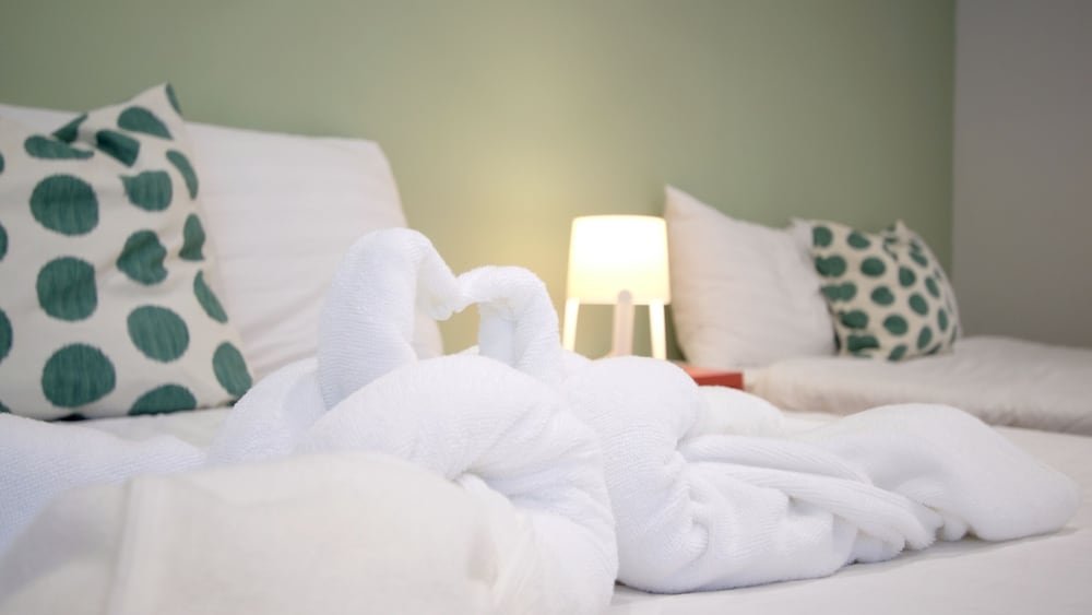 Resort V - MRT Huai Khwang Room Type - Family Room, Pool View