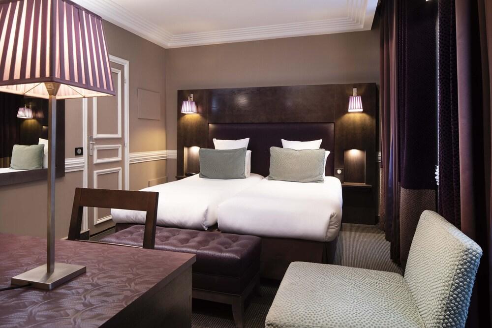 Elysées Hotel Room Type - Twin Room