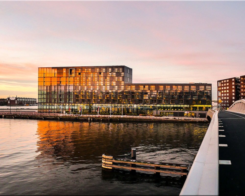 Hotel Jakarta Amsterdam - Tap to explore photos