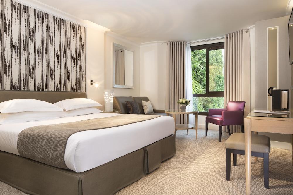 Hôtel Garden Elysées Room Type - Junior Suite for 3 Hôtel Garden Elysées Room Type - Junior Suite for 3