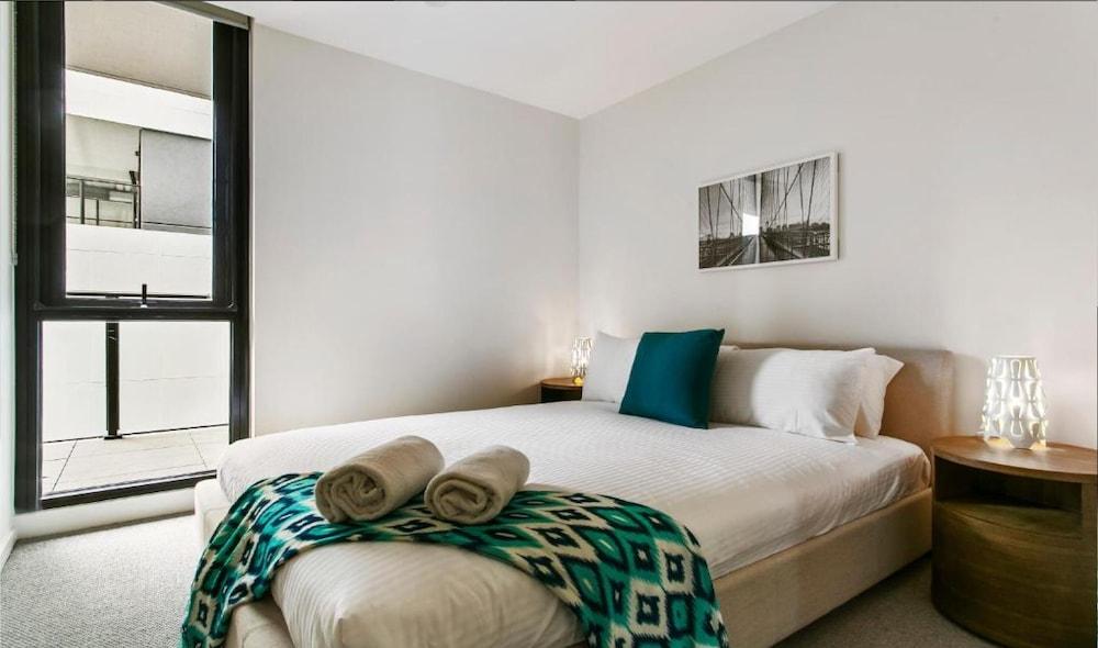 Melbourne City Apartments - Teri Room Type - Executive 3 Bedroom Apartment