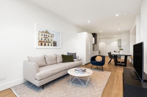 Tyrian Serviced Apartments - Albert Park Lake - Tap to explore photos