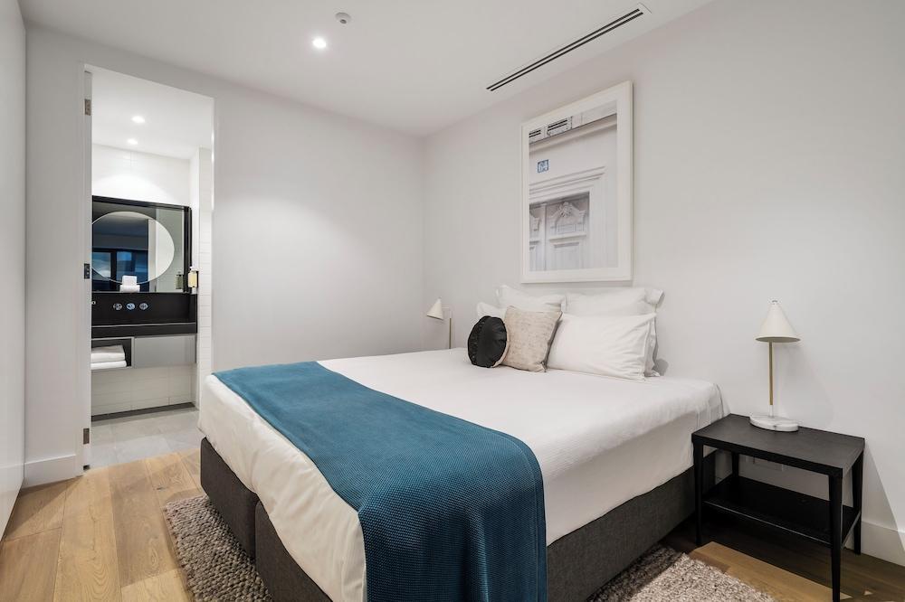 Tyrian Serviced Apartments - Albert Park Lake Room Type - Two Bedroom Apartment Accessible Tyrian Serviced Apartments - Albert Park Lake Room Type - Two Bedroom Apartment Accessible