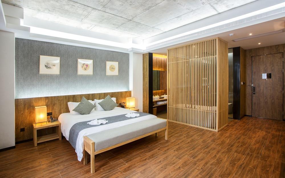 Lin Yin Art Hotel Shanghai PVG Airport Disneyland Free Shuttle Room Type - Premier Room, 1 King Bed