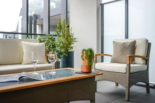 Boutique Stays - The Lincoln - Tap to explore photos