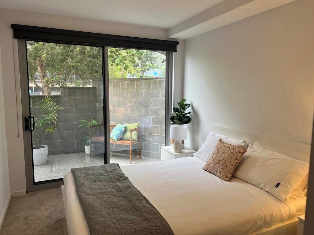 Centrepoint Units Heidelberg Room Type - Executive Apartment, 1 Queen Bed, Terrace