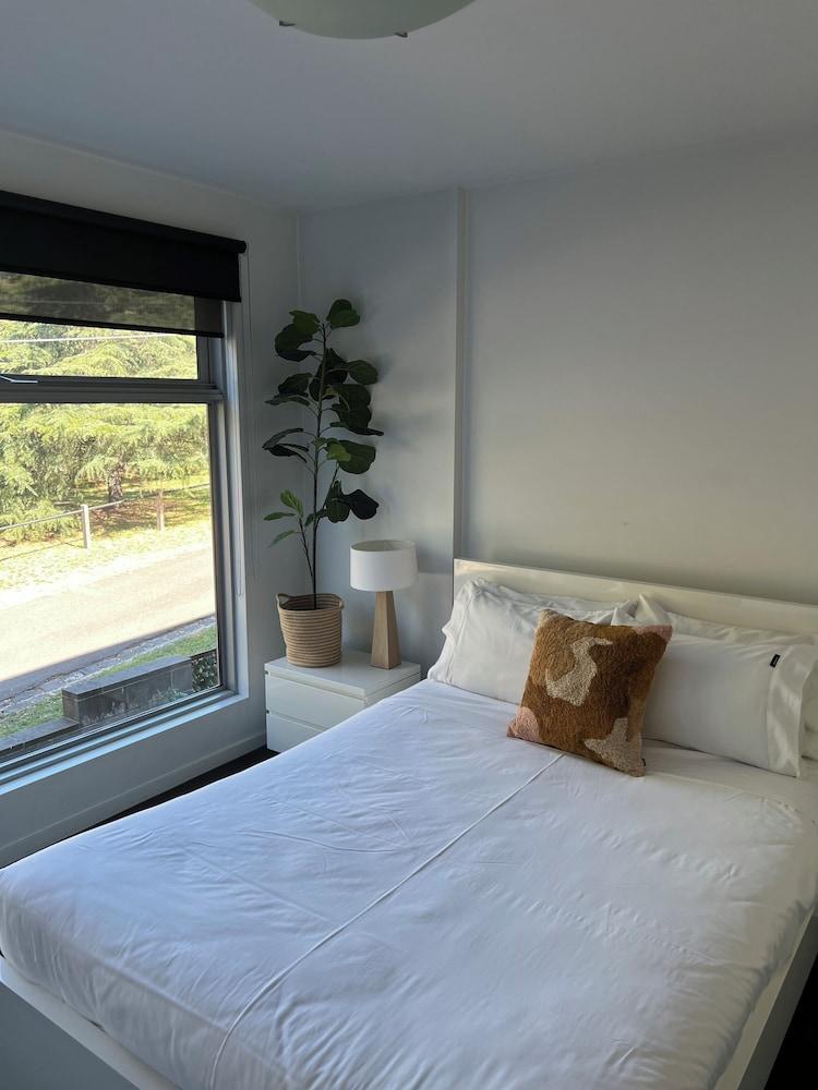Centrepoint Units Heidelberg Room Type - Deluxe Apartment, 1 Bedroom