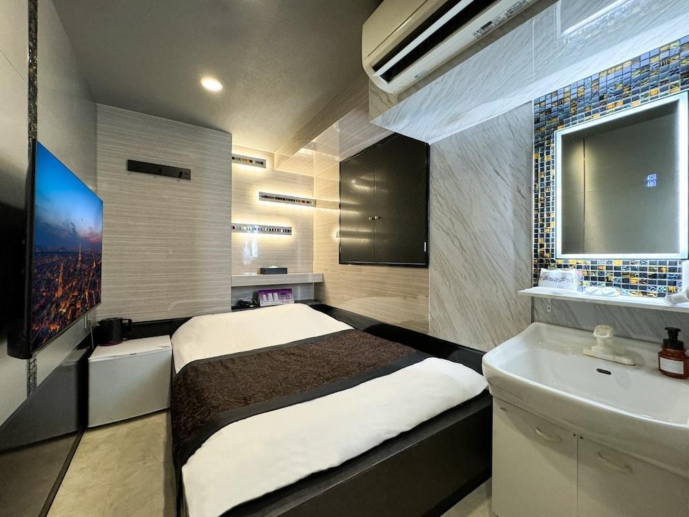 Hotel Amethyst Room Type - Double Room, Smoking