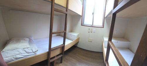 Yamate Rest House - Hostel, Caters to Men Room Type - Family Room