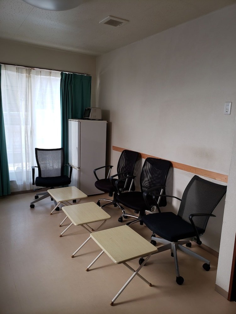 Yamate Rest House - Hostel, Caters to Men - Tap to explore photos