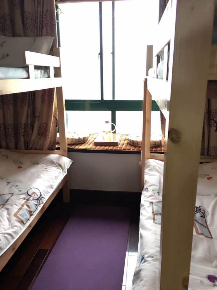 Shanghai Sky168 Youth Hostel Room Type - Bed in 4-Bed Female Dormitory
