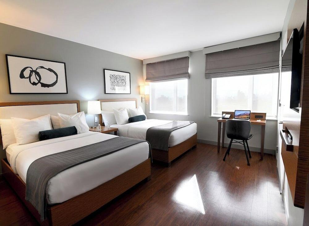 Edge Hotel
