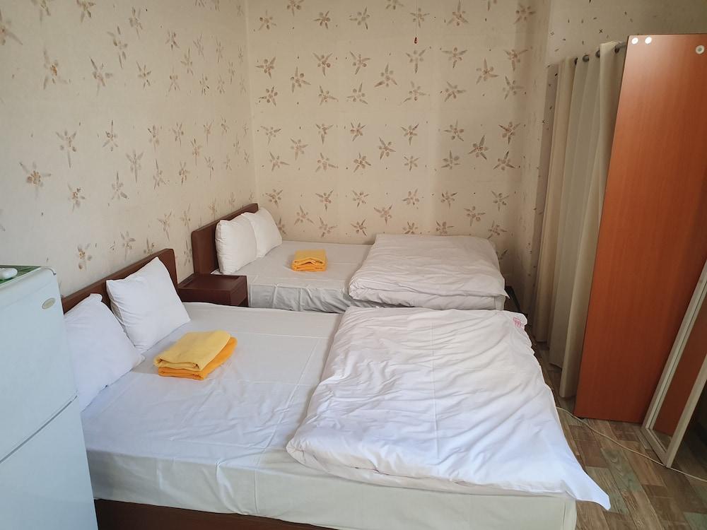 Shinjuku Sky Capsule Room Type - Basic Room, Shared Bathroom