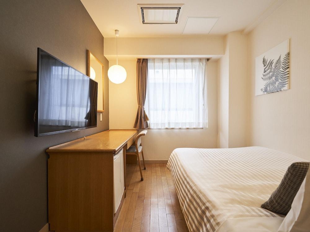 Hotel Toms Room Type - Semi Double Room, Non-Smoking, For 2 Guests