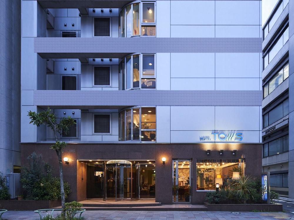 Hotel Toms - Tap to explore photos