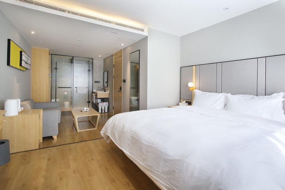 Miju House Jing'an Room Type - City Suite