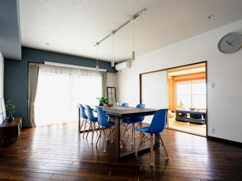 Home n Lounge Room Type - Three-Bedroom Apartment Home n Lounge Room Type - Three-Bedroom Apartment