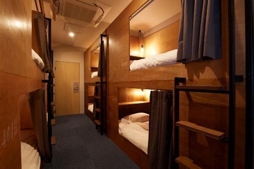Turn Table Room Type - Mixed Dormitory Room with 8 Beds