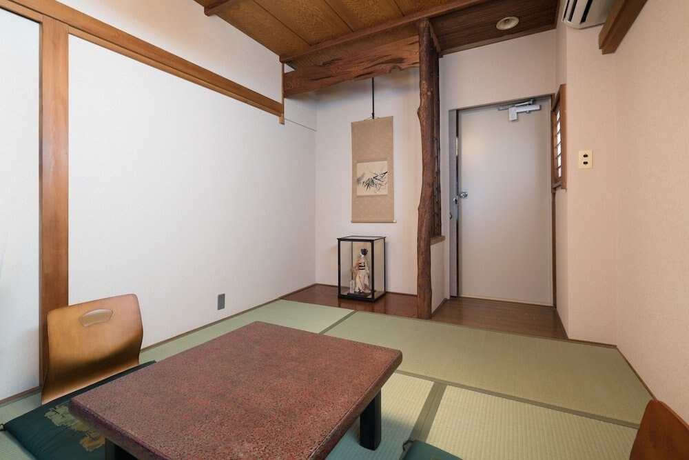 Ito Ryokan - Tap to explore photos