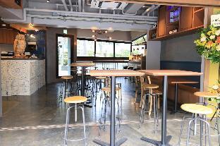 Wise Owl Hostels Shibuya - Tap to explore photos