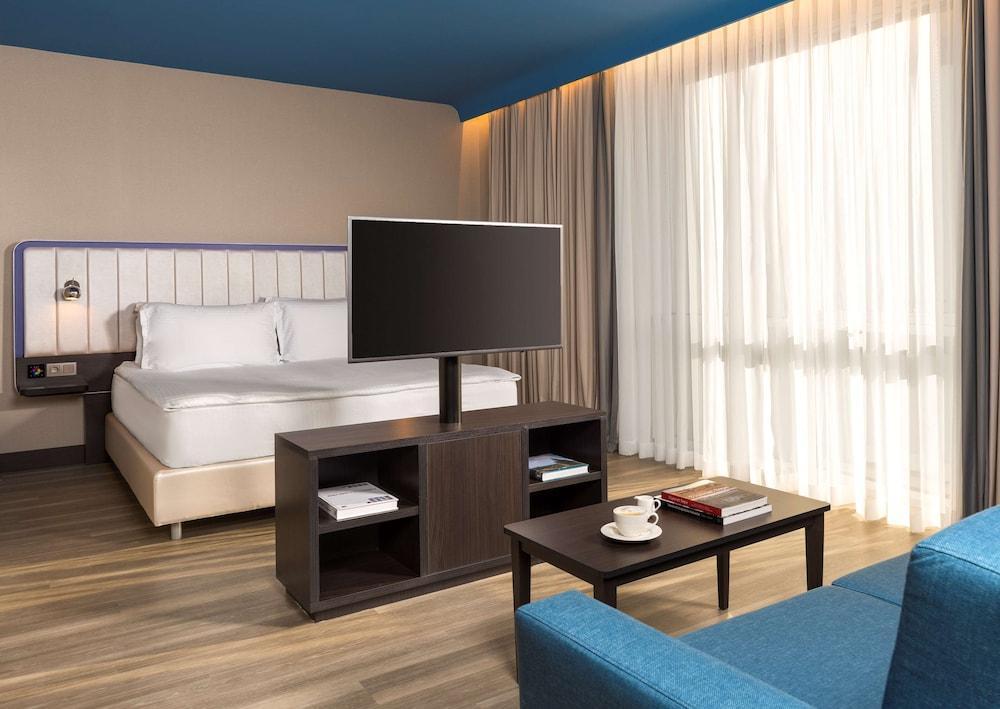 Park Inn By Radisson Istanbul Atasehir Room Type - Family Room