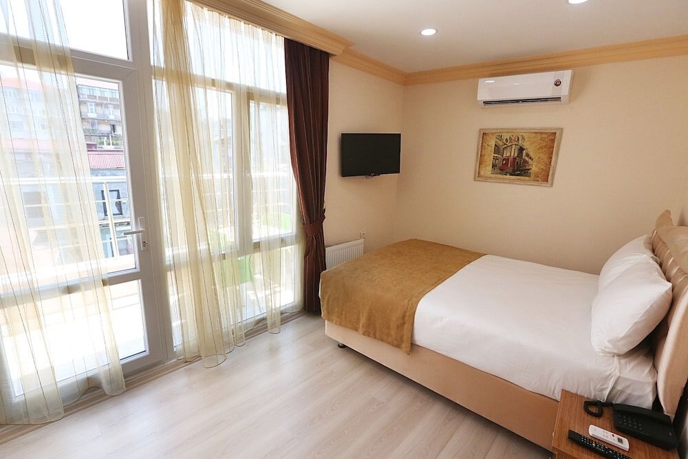 Taksim Maxwell Hotel - Tap to explore photos