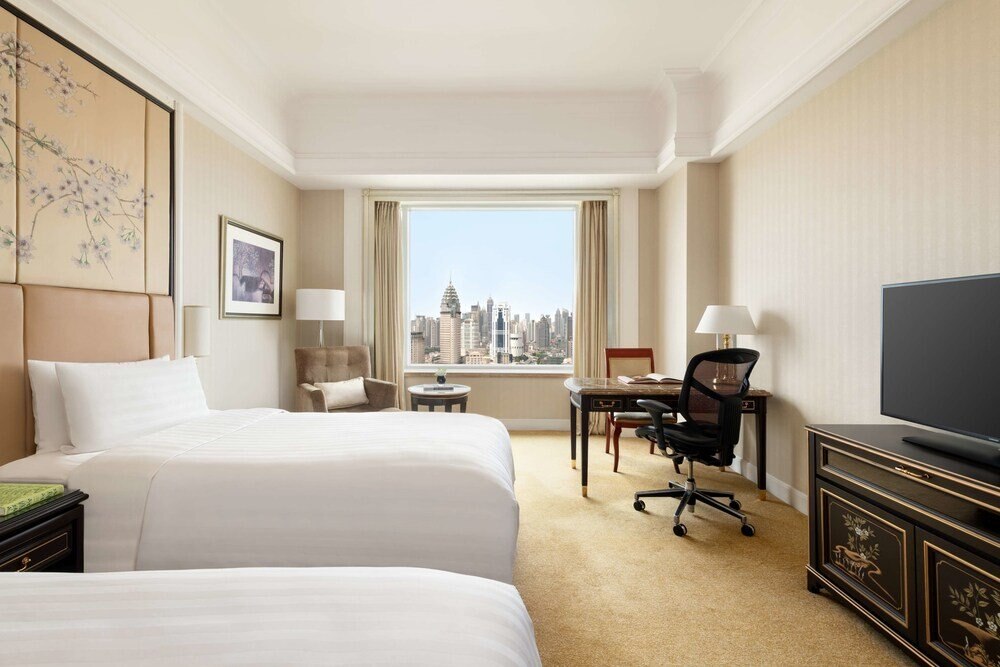Pudong Shangri-La, Shanghai Room Type - River Wing Deluxe Bund View 2 Twins Pudong Shangri-La, Shanghai Room Type - River Wing Deluxe Bund View 2 Twins