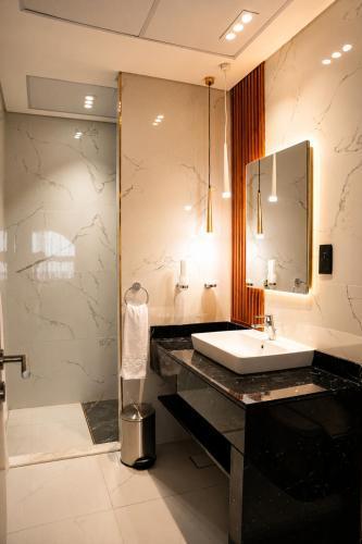 Al Mansour Park-Inn Hotel & Apartments Room Type - Superior Twin Room