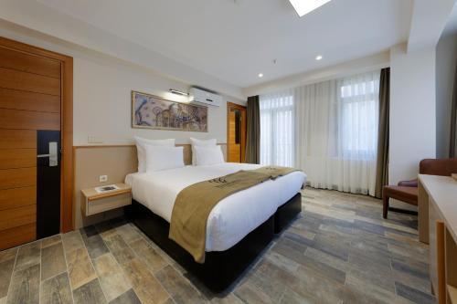 Nishant Hotel Room Type - Deluxe Room