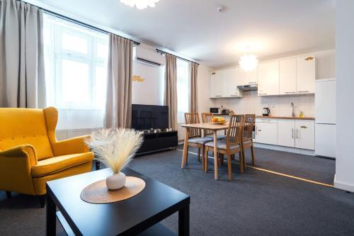Little Tom Apartments Room Type - One-Bedroom Premium Apartment Little Tom Apartments Room Type - One-Bedroom Premium Apartment