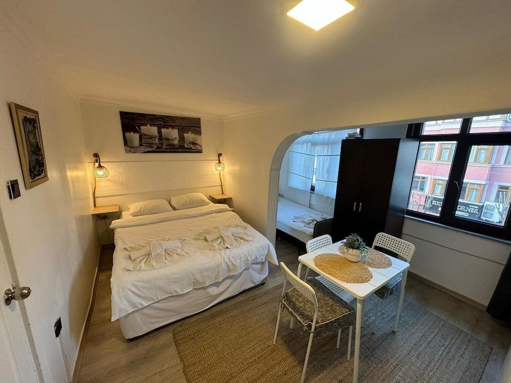 Hotel Antique Istanbul Room Type - BLUE STUDIO APART with Blue Mosque view