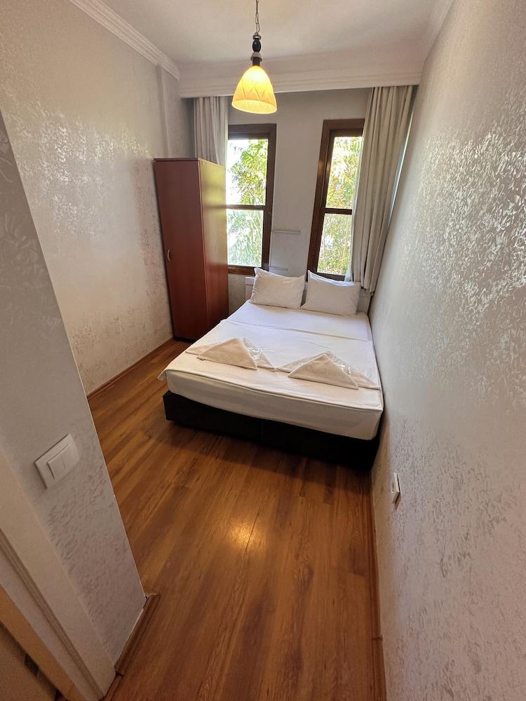 Hotel Antique Istanbul Room Type - ECONOMY DOUBLE ROOM (-1st floor basement )