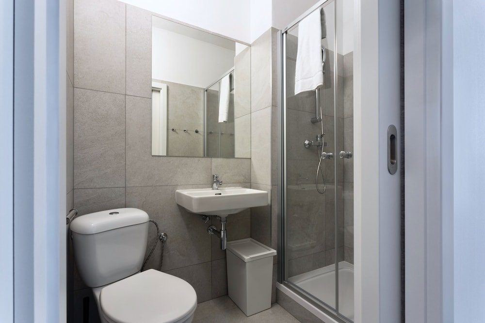 Atlas Hotel Garni - Tap to explore photos