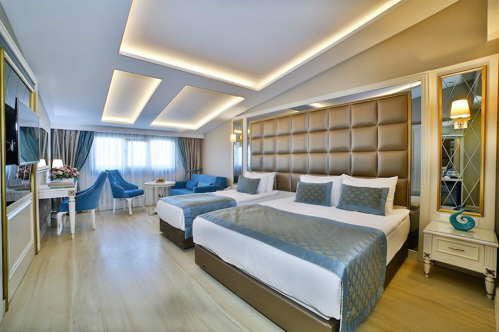 Büke Hotel Şişli Room Type - Superior Quadruple Room