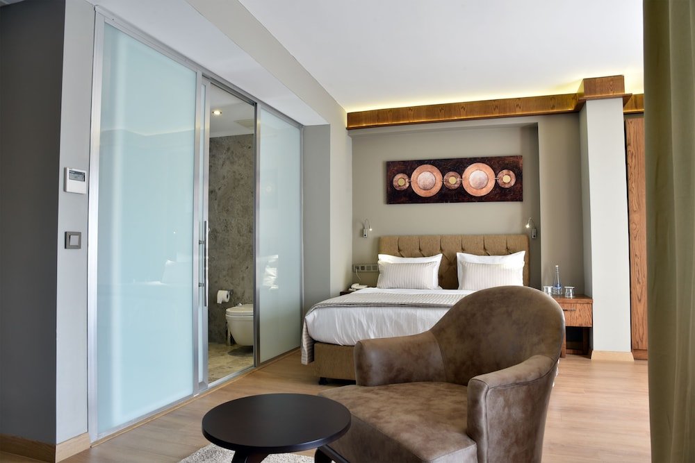 The Elegant Hotel Room Type - Deluxe Double or Twin Room, Balcony The Elegant Hotel Room Type - Deluxe Double or Twin Room, Balcony