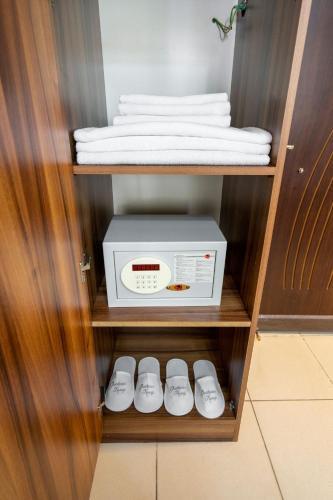 Pi Home & Apartments Room Type - Standard Studio Pi Home & Apartments Room Type - Standard Studio