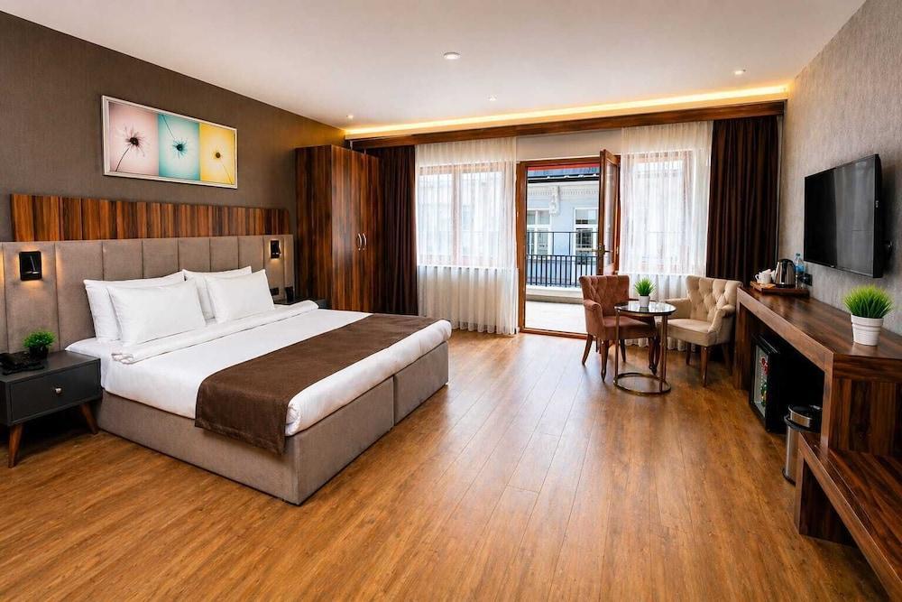 Vita Suites Karakoy Room Type - Deluxe Room, 1 Double or 2 Twin Beds, Sea View
