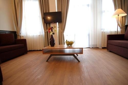 Mayer Cihangir Suites Istanbul Price Address Reviews