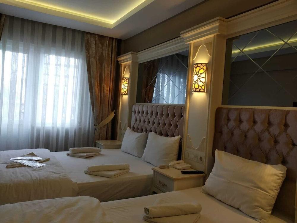 Sun Comfort Hotel Room Type - Deluxe Triple Room, 1 Bedroom, Non Smoking