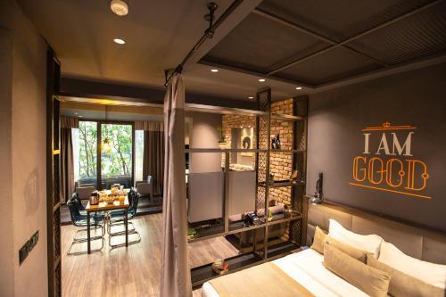 Cityloft 161 Room Type - Suite with Spa Bath