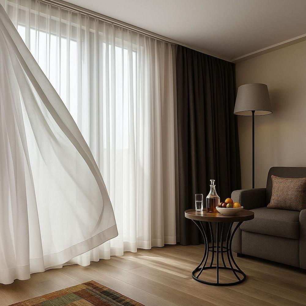 Sparkle Hotel Room Type - Panoramic Suite, 1 Bedroom