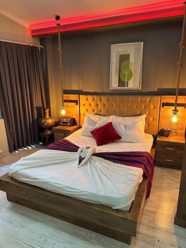 Chez Bore Room Type - Presidential Double Room