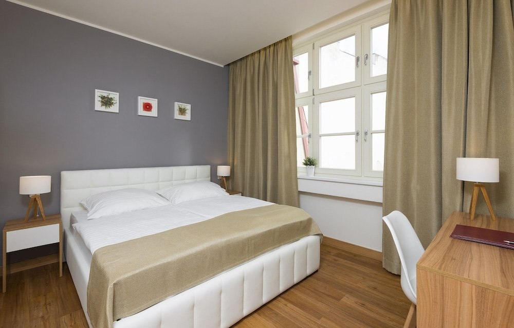 Hotel Garden Court Room Type - Standard Double or Twin Room Hotel Garden Court Room Type - Standard Double or Twin Room