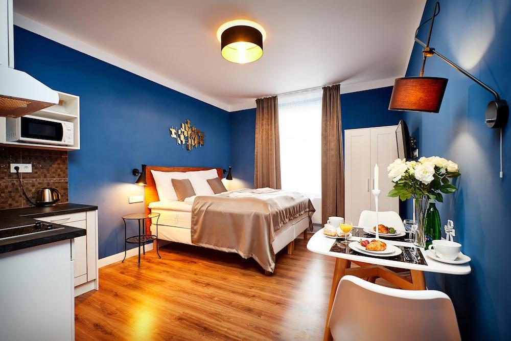 Residence Vaclavska Room Type - Deluxe Studio Suite (3)